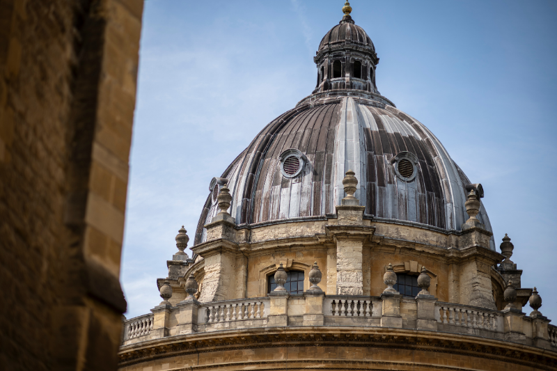 Image of University of Oxford campus building