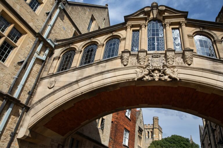 oxford-academia-bridge-of-sighs