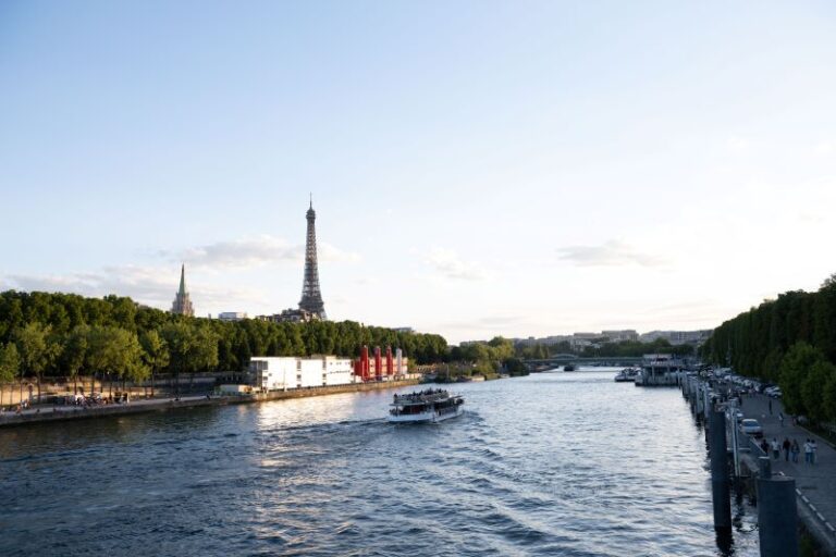 eiffel-tower-river-paris