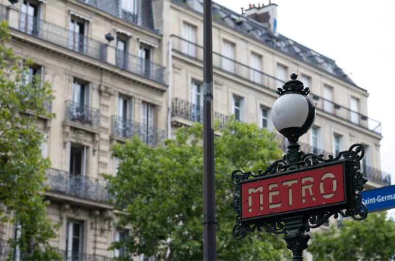 paris-academia-metro