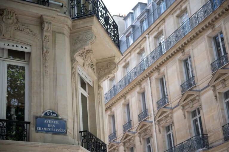 paris-academia-streets