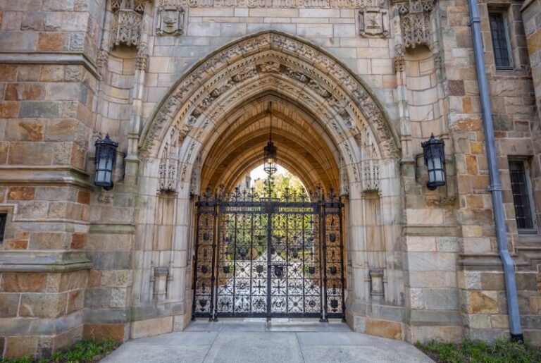 yale-building-gate