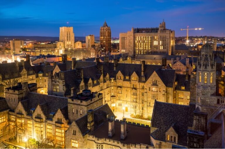 yale-buildings-night