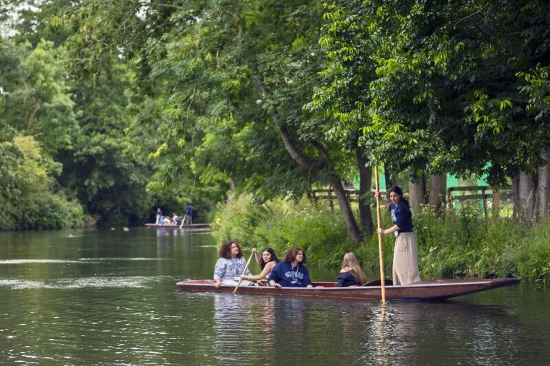 OxfordAcademia_Excursions_Punting