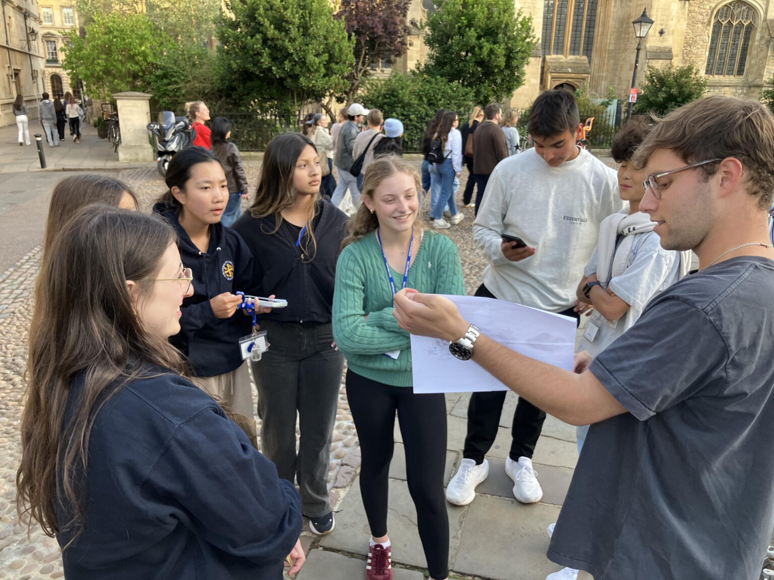 Group of student standing at the Radcliffe Camera.
