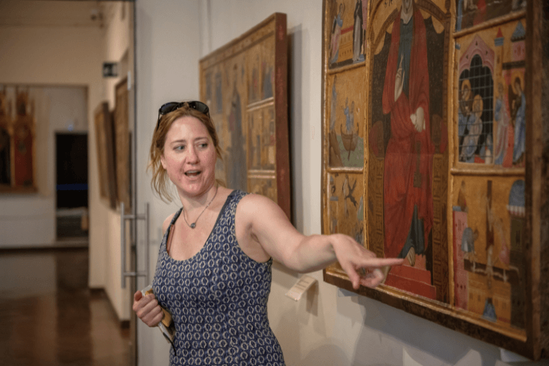 instructor discussing art